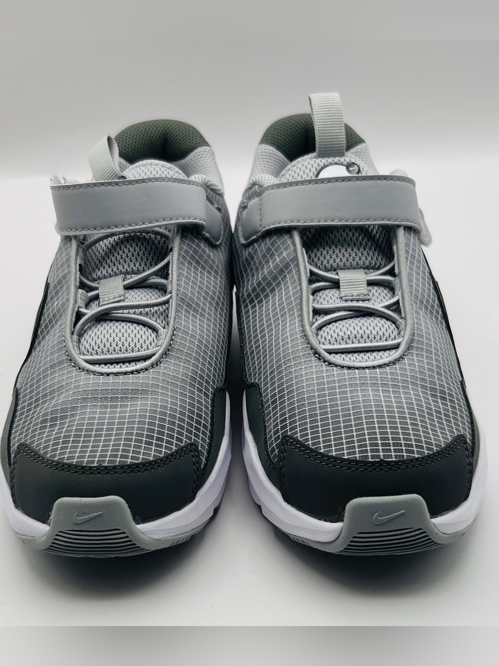 Nike Air Max Nova Wolf Grey Boys Kids 3Y Techwear Sneakers